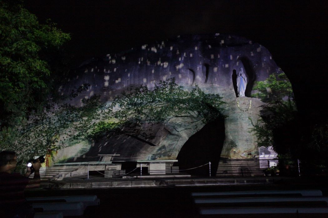 img-footer-1